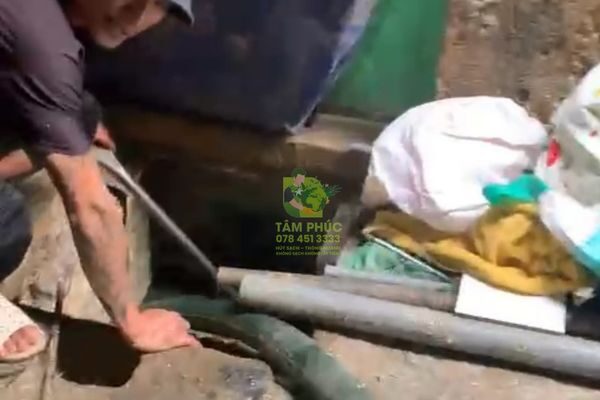 Hút hầm cầu Phường 5 Quận Phú Nhuận – Hút sạch 100% tận đáy 2 hut-ham-cau-phuong-5-quan-phu-nhuan