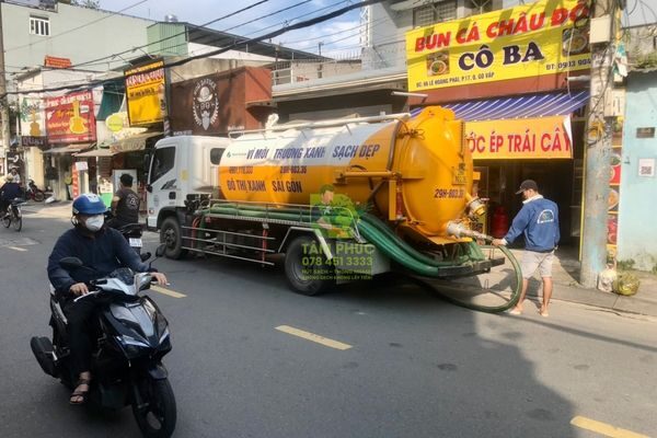 Hút hầm cầu Phường 9 Quận Phú Nhuận – Nhanh, gọn gàng 2 hut-ham-cau-phuong-9-quan-phu-nhuan