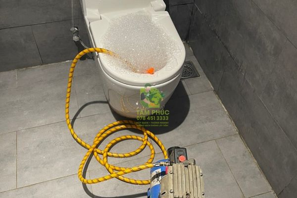 Thông bồn cầu nghẹt Phường 5 Quận Gò Vấp – Ưu đãi 20%, BH 12T 2 thong-bon-cau-nghet-phuong-5-quan-go-vap